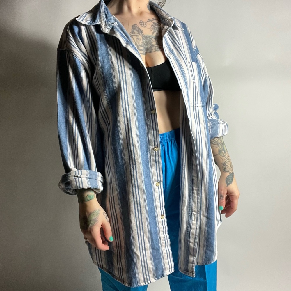 VINTAGE 90s Heavy Cotton Vertical Striped Blue White Button Down XL